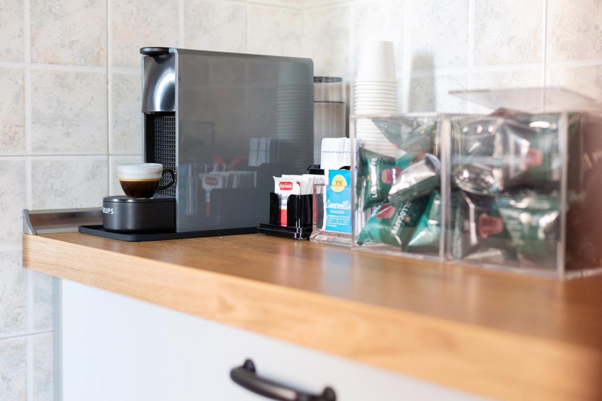 Stylish & Cozy - 5 Star Location- Balcony - City View روما المظهر الخارجي الصورة