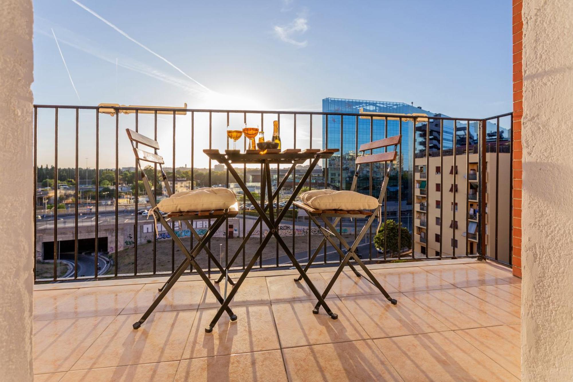 Stylish & Cozy - 5 Star Location- Balcony - City View روما المظهر الخارجي الصورة