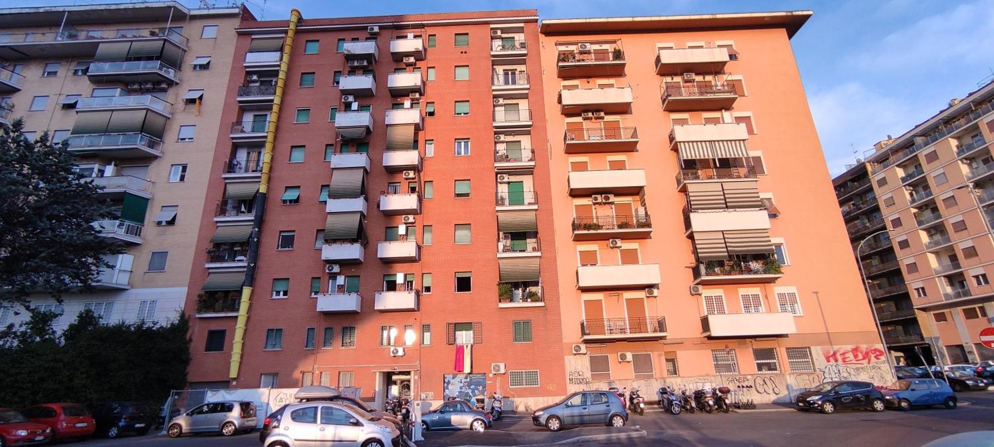Stylish & Cozy - 5 Star Location- Balcony - City View روما المظهر الخارجي الصورة