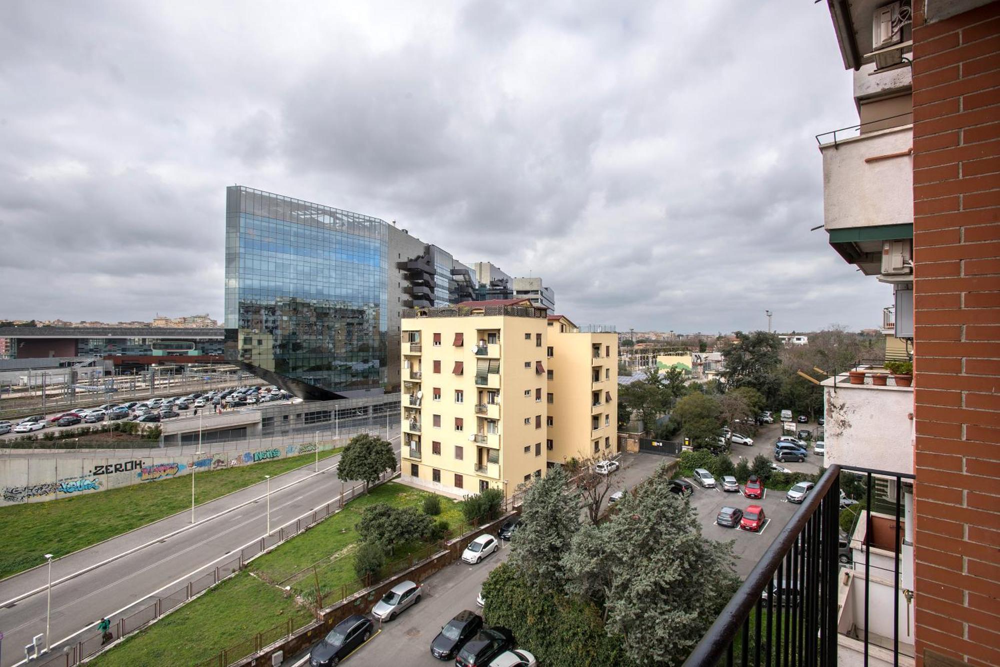Stylish & Cozy - 5 Star Location- Balcony - City View روما المظهر الخارجي الصورة